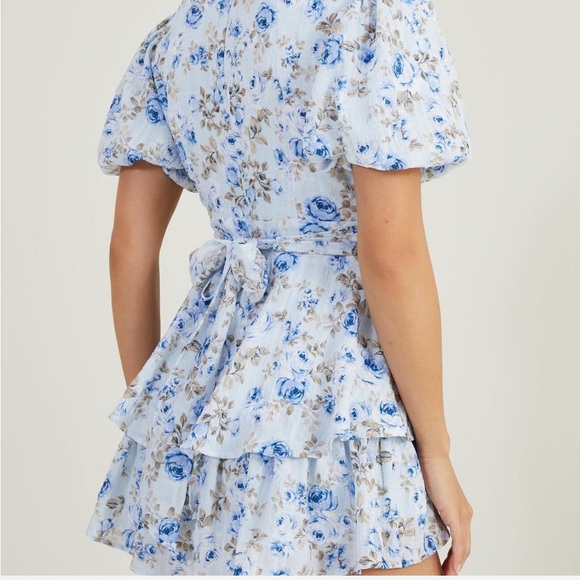 Altar’d State Baby Blue Floral Puff Sleeve Romper - Picture 5 of 5